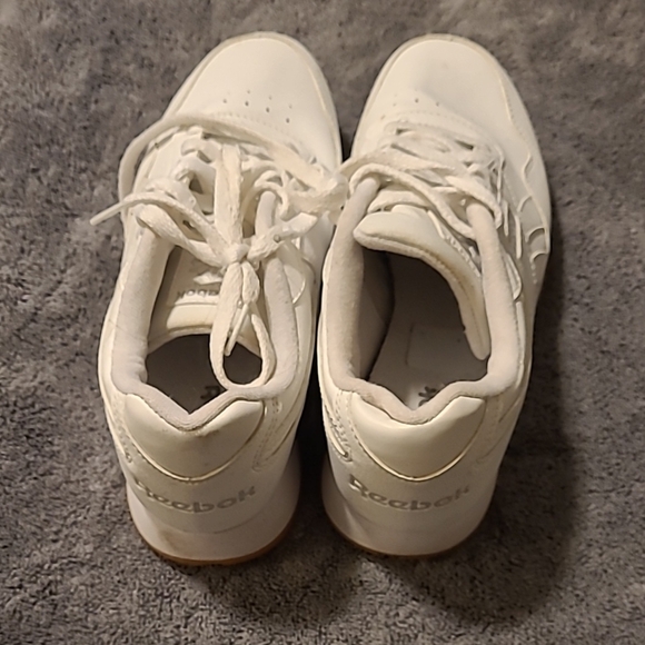 Reebok Classic White Sneakers - Picture 5 of 6
